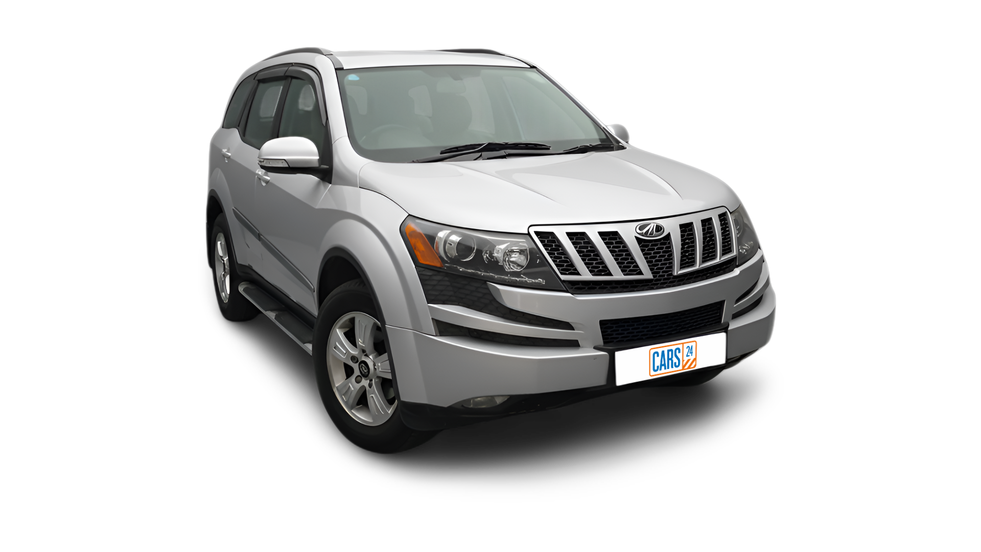 Mahindra XUV500-img